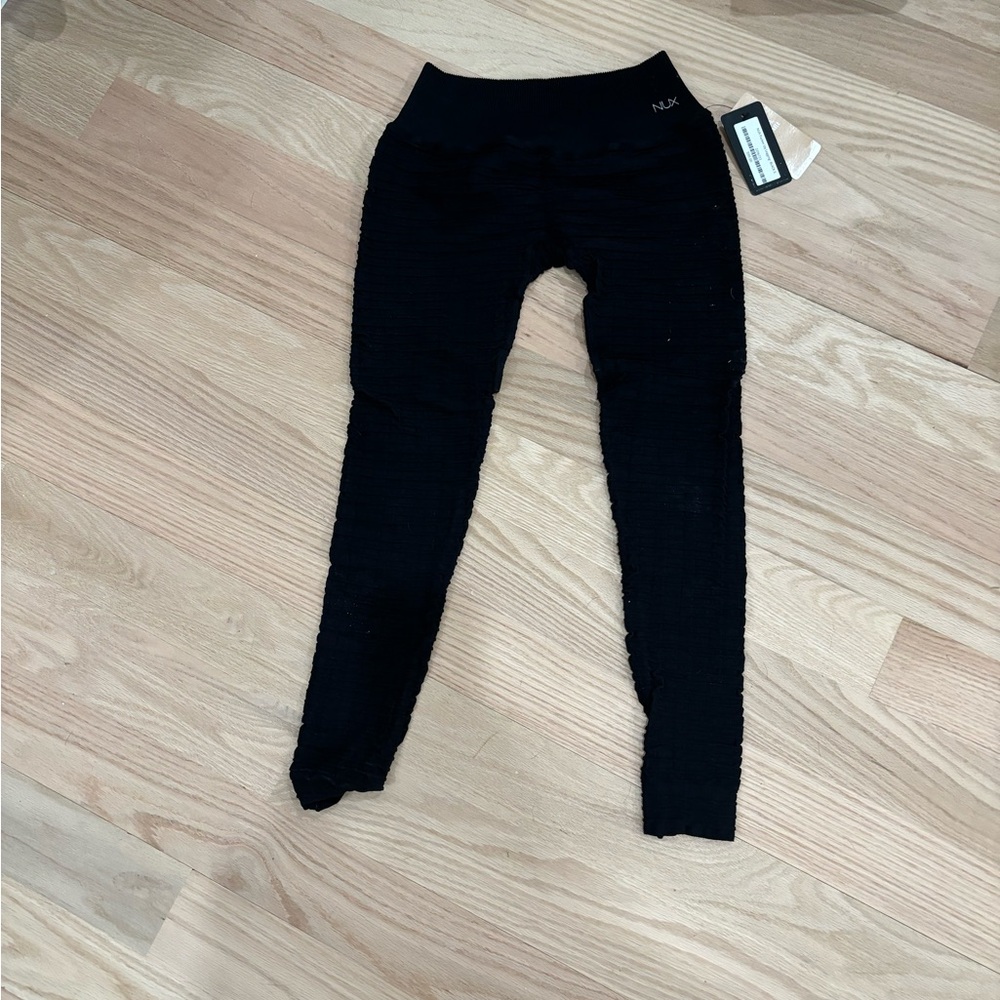 Nux leggings new with tags small